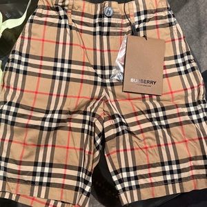 Relaxed Burberry (authentic) shorts